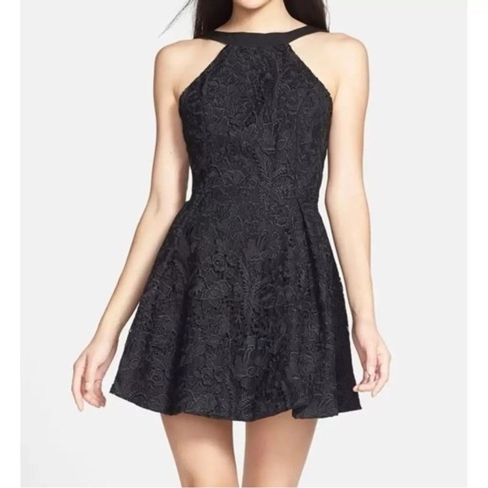 KEEPSAKE THE LABEL “Take it All” Black Lace Overlay Open Back Mini LBD Size S